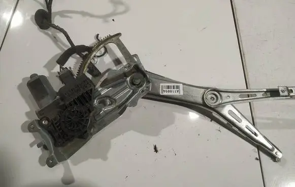 Opel Zafira B Sliding door window regulator with motor 13182220