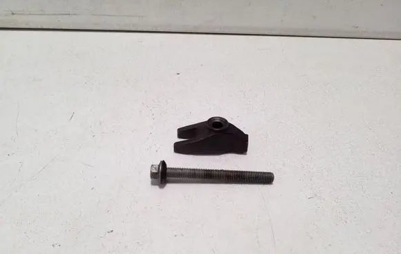Dodge Nitro Fuel Injector clamp holder 