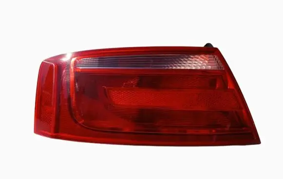 Audi A5 Rear/tail lights 8T0945095