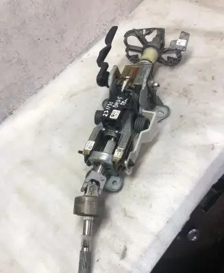 BMW 5 E60 E61 Steering wheel axle set 6786701