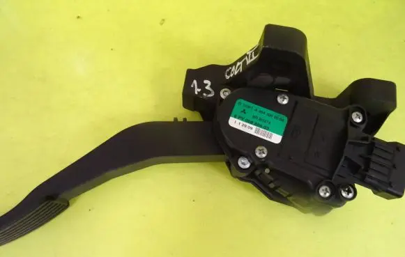 Smart ForFour I Accelerator throttle pedal A4543000004