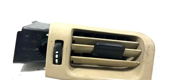 Volvo XC60 Rear air vent grill 30671771