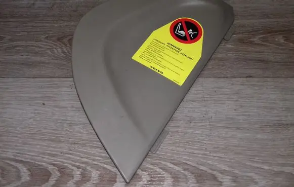 Dashboard side end trim