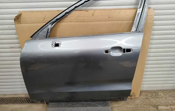Volvo XC60 Front door 31655328 32228848 32345930