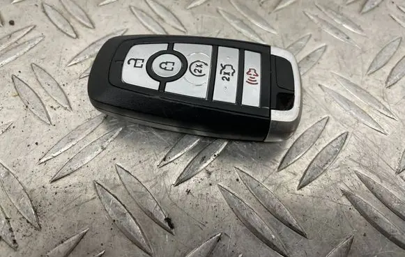 Ignition key/card