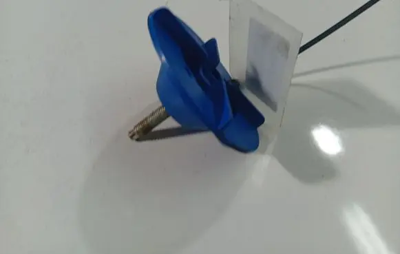 Nissan Primera Spare wheel bolt