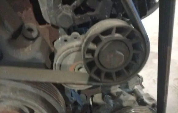 Citroen C4 I Picasso Generator/alternator belt tensioner
