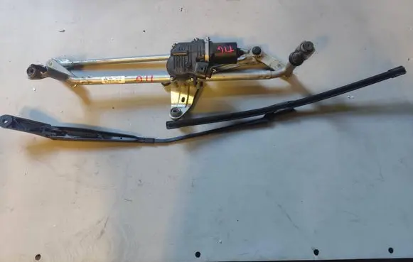 Volkswagen Tiguan Front wiper linkage and motor 5NB955023B