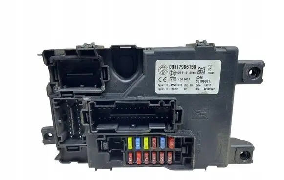 Fiat Stilo Fuse module 00517986150