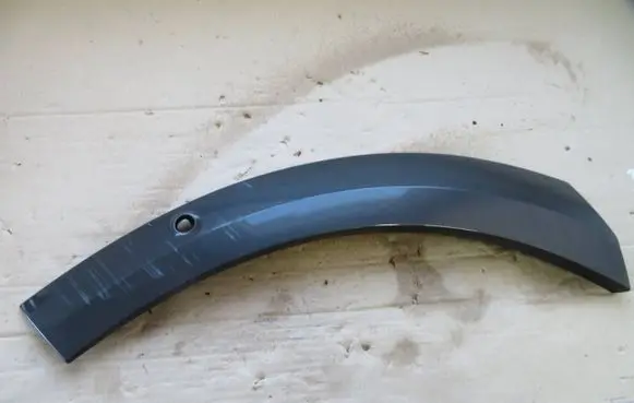 Volvo XC60 Front bumper splitter molding 31650202