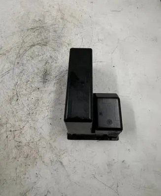 Volkswagen PASSAT B5.5 Glove box 3B1858337