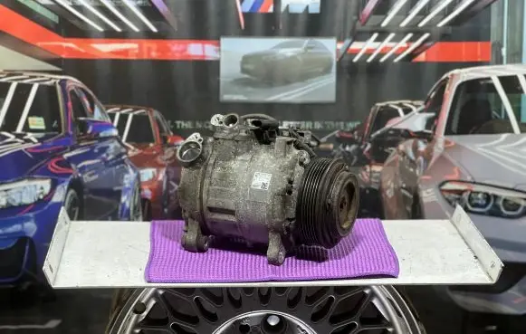 BMW X5 F15 Air conditioning (A/C) compressor (pump) 9303561