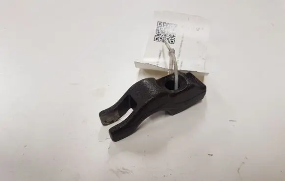 Opel Astra H Fuel Injector clamp holder