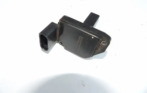 Audi A8 S8 D3 4E Mass air flow meter AFH70M-32