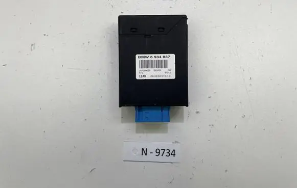 BMW X3 E83 Light module LCM 6934837 037256055
