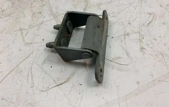 Hyundai Tucson JM Tailgate/trunk/boot hinge