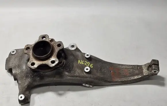 BMW 5 F10 F11 Front wheel hub spindle knuckle 6899176