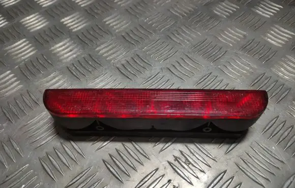 Audi A4 S4 B5 8D Third/center stoplight 0996400