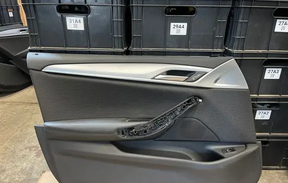 BMW 5 G30 G31 Front door card panel trim JC2844219 JCI2844126 22058941