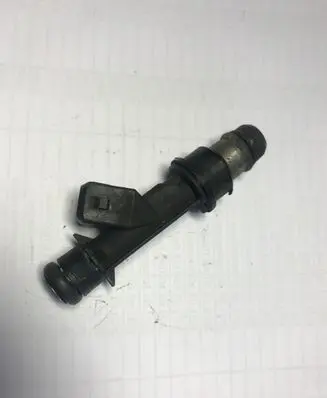 Opel Zafira B Fuel injector 25343299