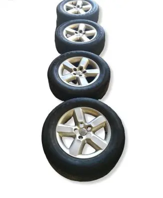 Toyota RAV 4 (XA20) R16 alloy rim 