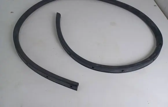 Mercedes-Benz E W238 Front door rubber seal A2387272700KMI A2387272700