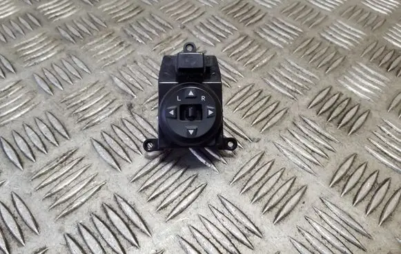 KIA Rio Wing mirror switch 935301W900