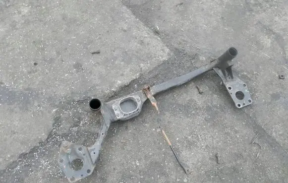 Volkswagen PASSAT B5.5 Intercooler hose/pipe 