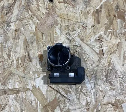 BMW 5 F10 F11 Throttle valve 7555944