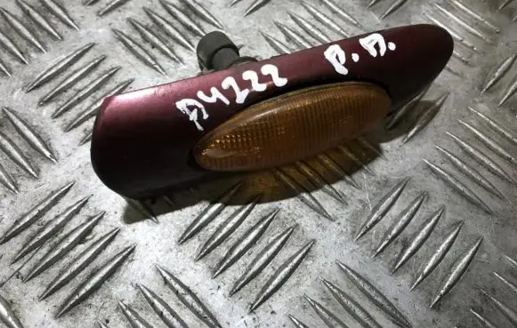 Opel Vectra B Front fender indicator light 09135507 1801988
