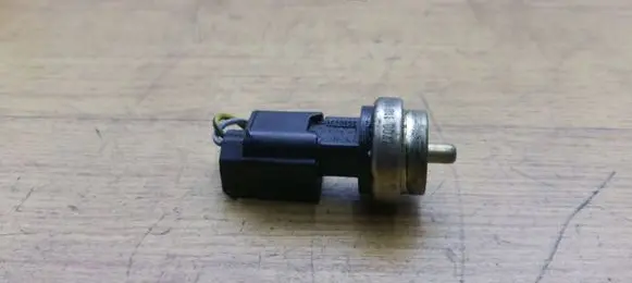Nissan Qashqai Coolant temperature sensor 7700110664