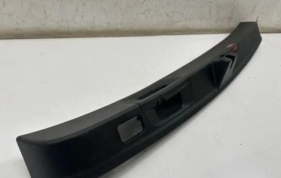 Mercedes-Benz GLE W167 Tailgate/boot lid cover trim A1677402600