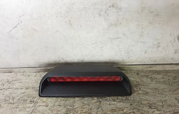 Lexus GS 300 350 430 450H Third/center stoplight