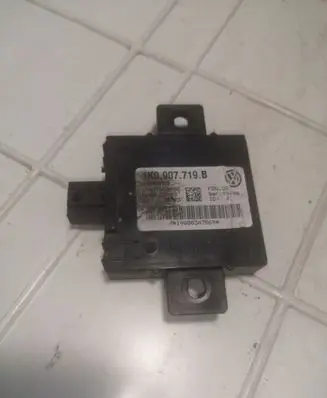 Volkswagen Golf Plus Alarm control unit/module 1K0907719B