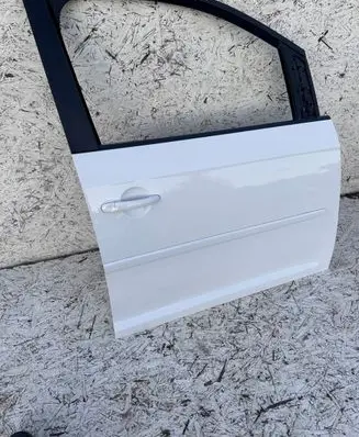 Volkswagen Caddy Front door