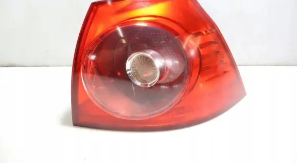 Volkswagen Golf V Rear/tail lights