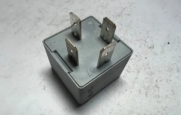 Volkswagen Scirocco Other relay 141951253B 20240072