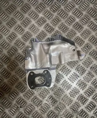 Opel Astra K Heat shield in engine bay 55578959