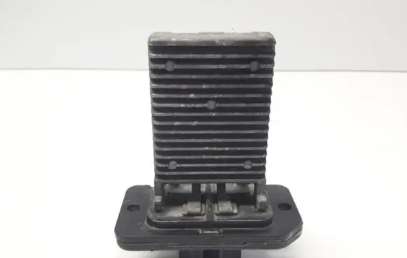 KIA Sephia Heater blower motor/fan resistor 9A08