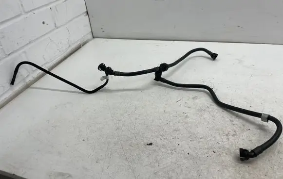 BMW 5 G30 G31 Vacuum line/pipe/hose 7645858