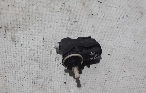 Smart ForFour II W453 Headlight level adjustment motor 8200402521