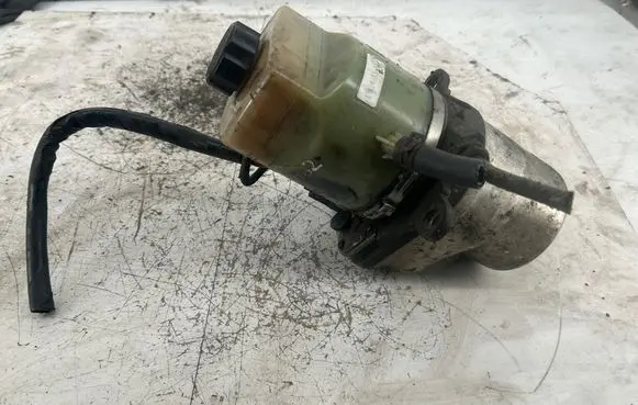 Ford Kuga I Power steering pump 1040085011094F