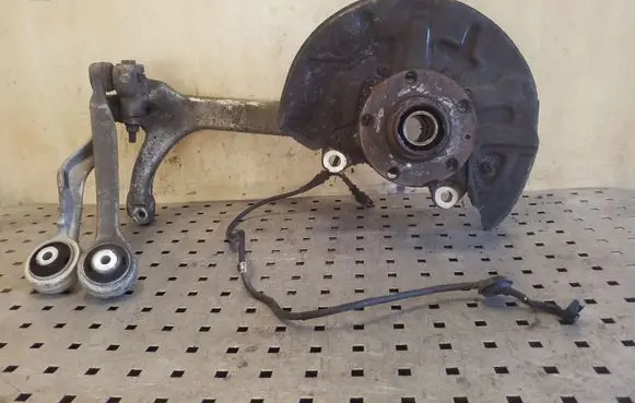 Seat Exeo (3R) Front wheel hub