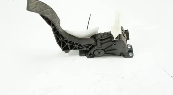 Skoda Octavia Mk1 (1U) Accelerator throttle pedal 6Q1721503C