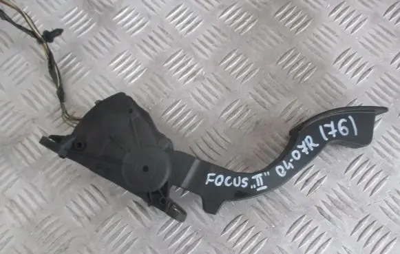 Ford Focus Accelerator throttle pedal 4M519F836AA1