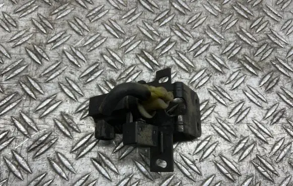 Opel Insignia A Turbo solenoid valve 55573362