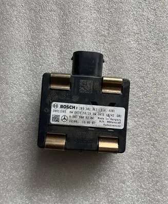 Mercedes-Benz Sprinter W907 W910 Distronic sensor radar A9079009304