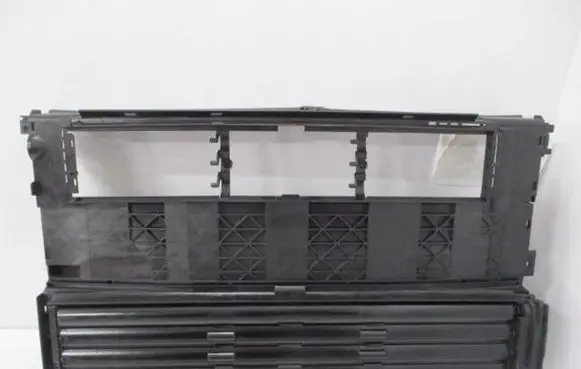 Peugeot 308 Intercooler air guide/duct channel 9823355180
