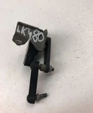 Volvo XC90 Rear air suspension level height sensor 31406563