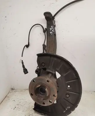 Volkswagen Touareg II Front wheel hub 7P6407245